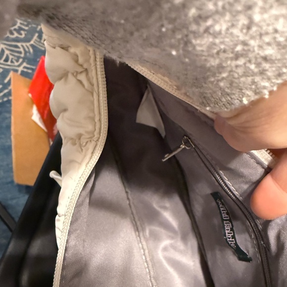 Stylish White Quilted Women's Bag - Picture 4 of 11